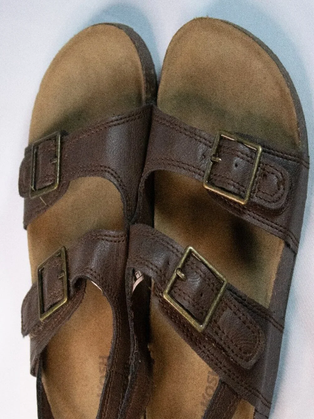 Oshkosh brown hook and loop closure sandals kids 12